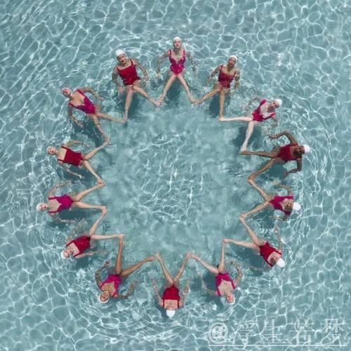 花样游泳观赛视角:水面观艺术,水下看技术 花样游泳观赛视角:水面观艺术,水下看技术